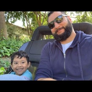 Meet your Posher, Alex